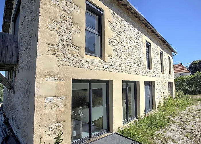 Comfortable Vacation Home In Gourdon