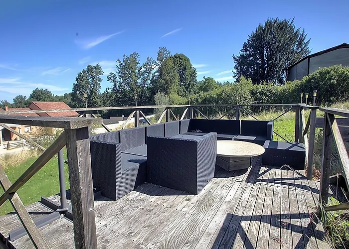 Comfortable Vacation Home In Gourdon
